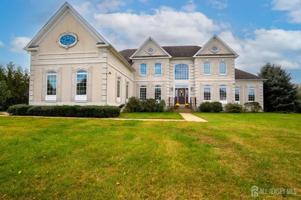 -10 Angelo Court, Monroe, NJ 08831