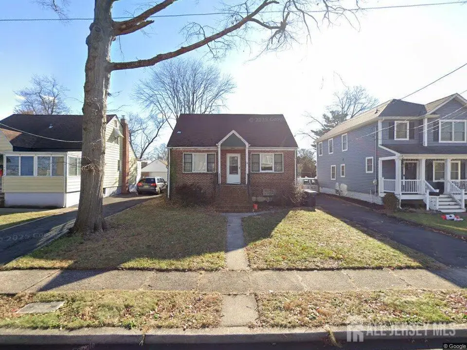 -220 W Chestnut Avenue W, Metuchen, NJ 08840 - #1