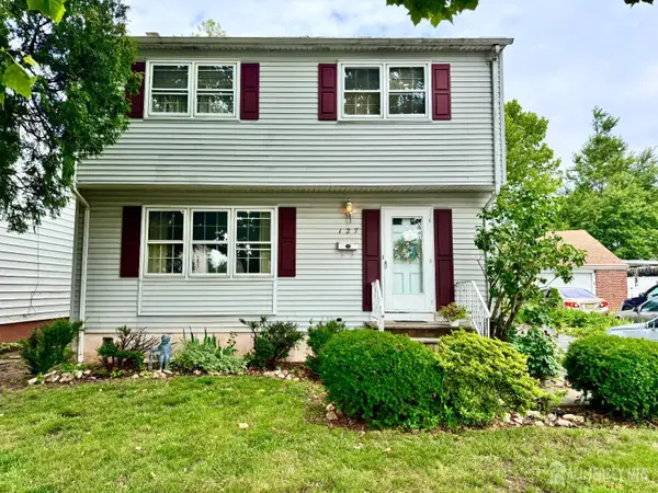 -127 Hillcrest Avenue, Edison, NJ 08817