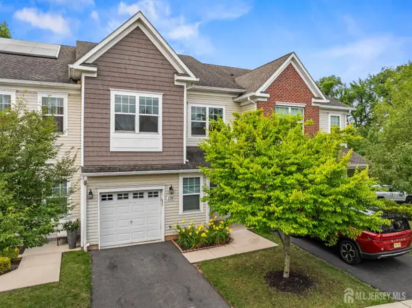 -135 Savoth Lane, Colonia, NJ 07067