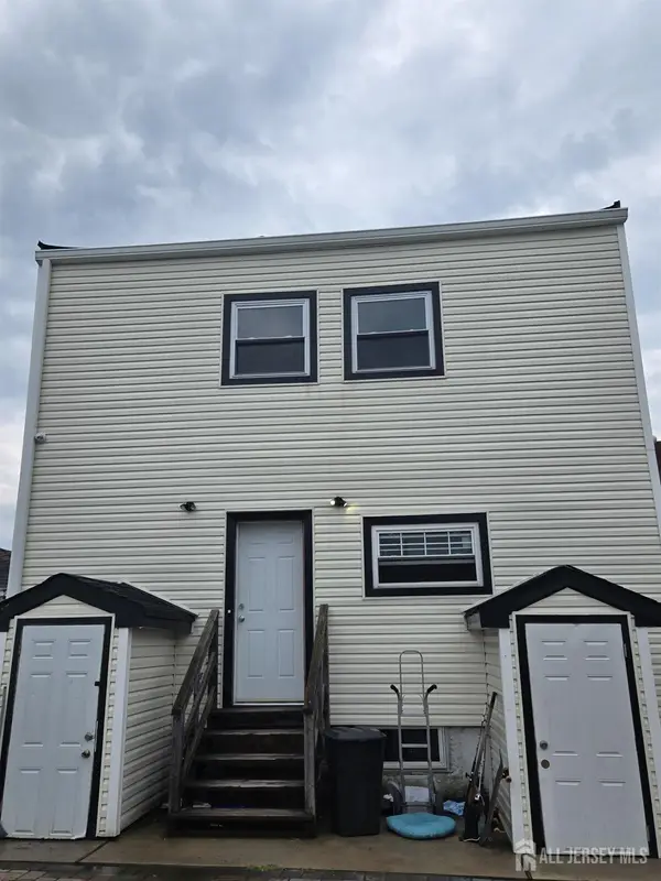 -39 Union Street, Carteret, NJ 07008