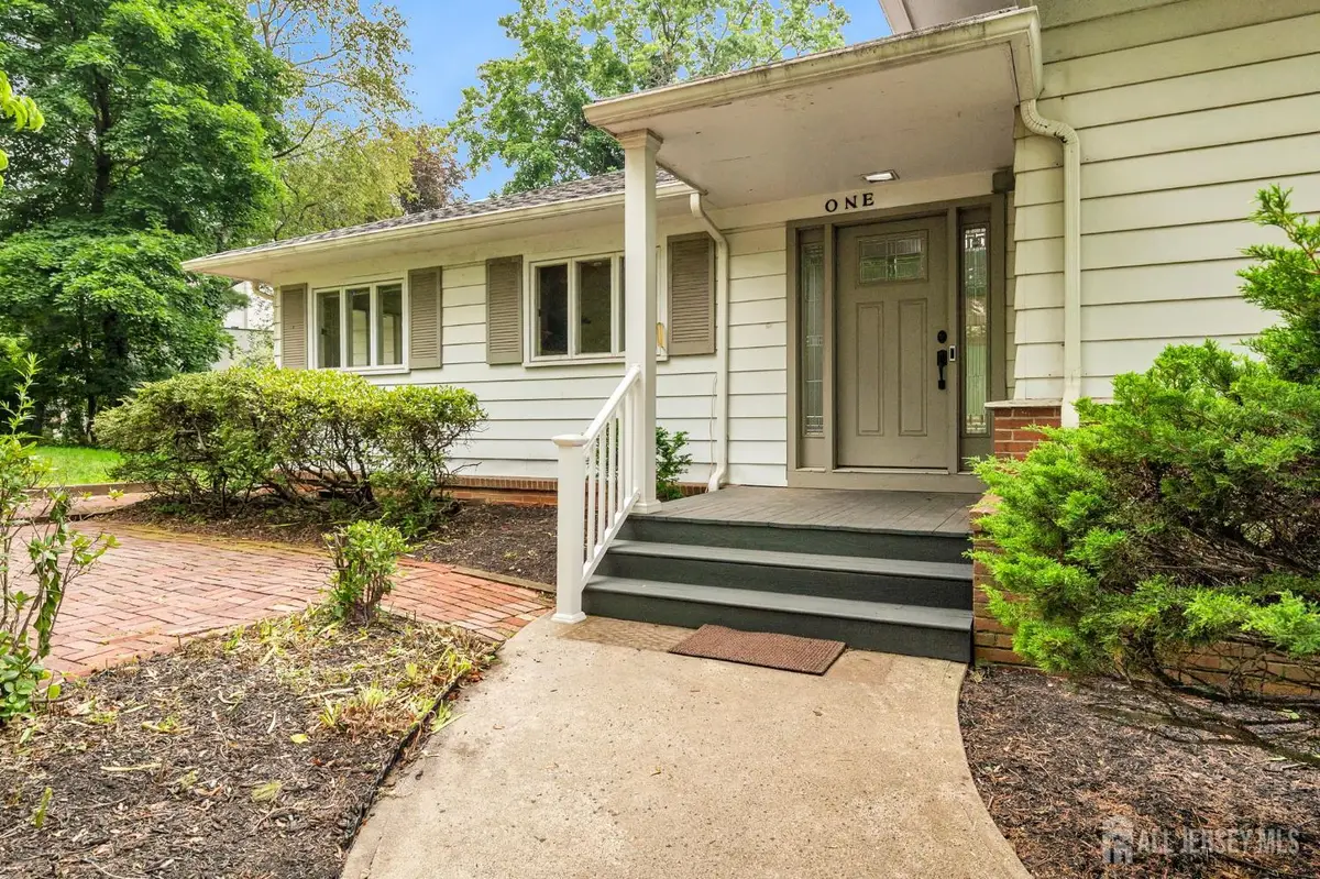 -1 Wakefield Lane, Piscataway, NJ 08854 - #1