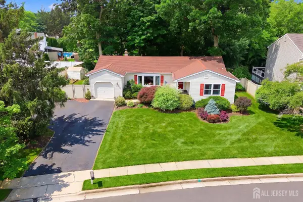 -39 Mcfadden Drive, Monroe, NJ 08831