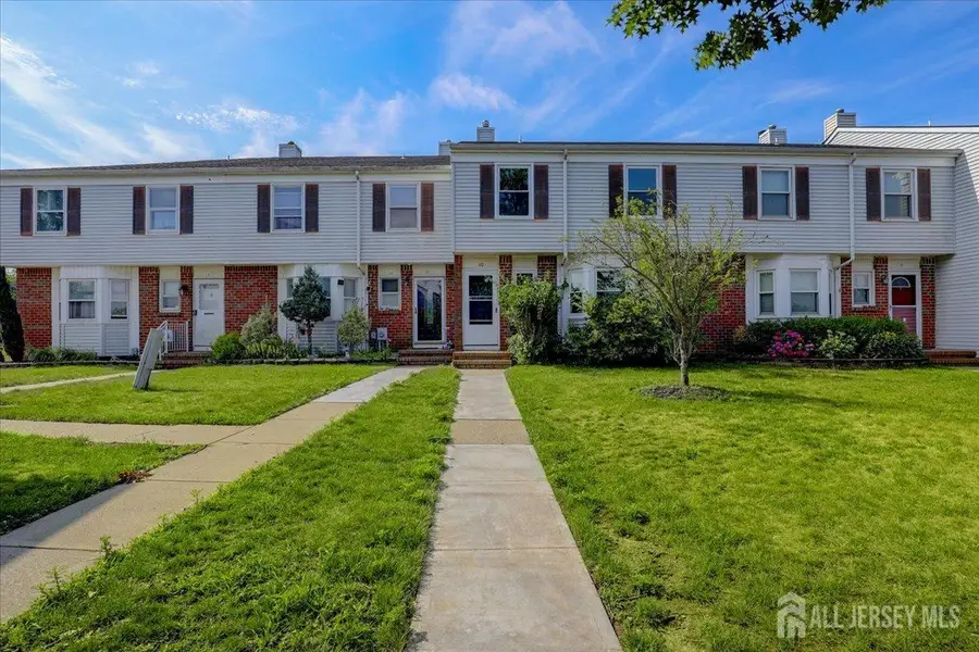 -10 Begonia Court, Sayreville, NJ 08872 - #3