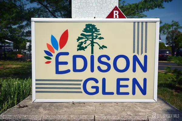 -1508 Edison Glen Terrace, Edison, NJ 08837