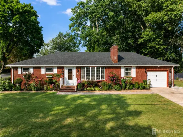 -6 Russell Street, East Brunswick, NJ 08816