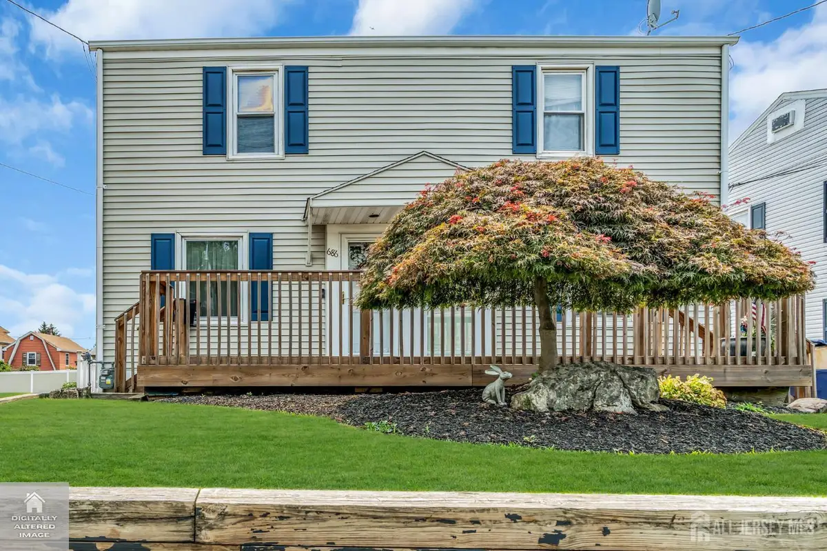 -686 Colgate Avenue, Perth Amboy, NJ 08861 - #1