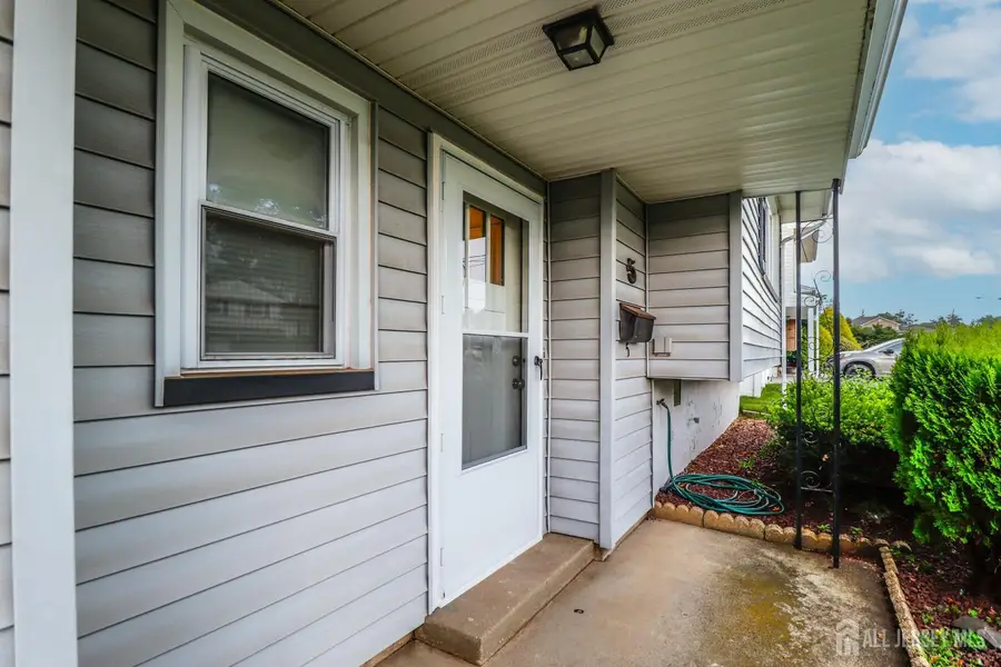 -5 Thelma Court, Colonia, NJ 07067 - #3