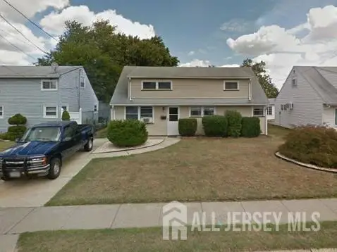 -46 Leber Avenue, Carteret, NJ 07008