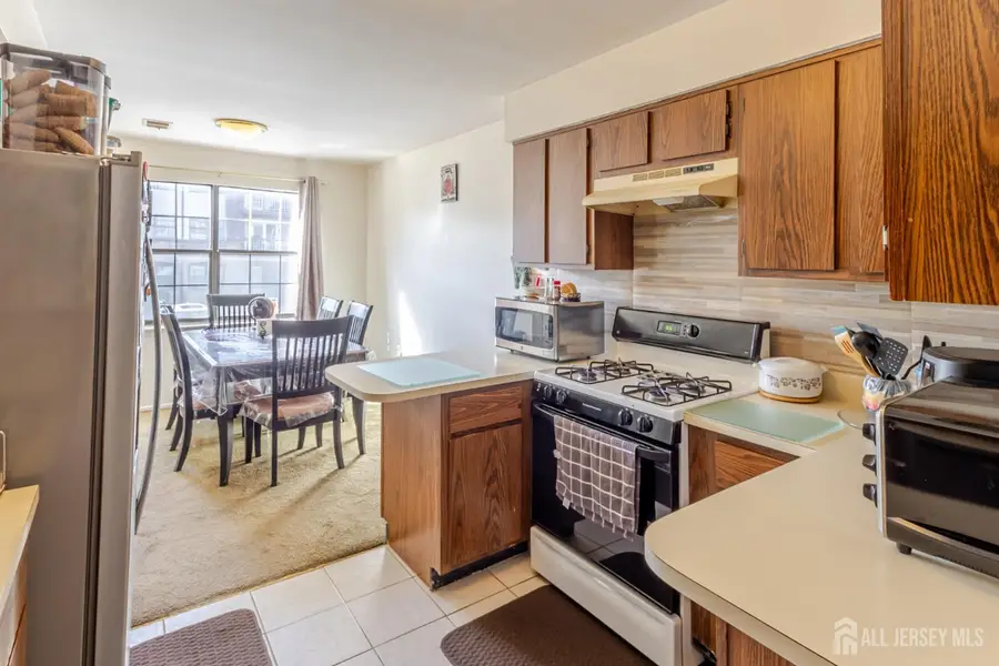 -606 Green Hollow Drive, Iselin, NJ 08830 - #3