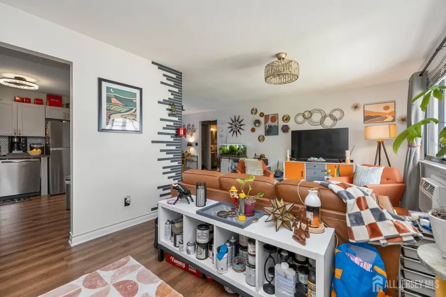 -818 Cricket Lane, Woodbridge, NJ 07095 - #3