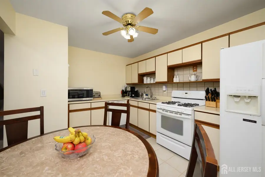 -136 Woodmere Drive, Parlin, NJ 08859 - #3