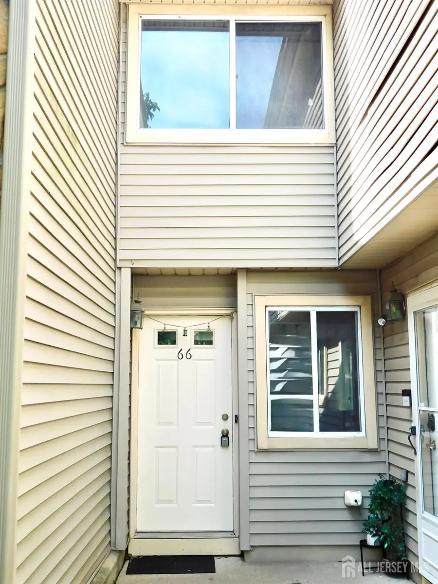 -66 Chatham Court, East Windsor, NJ 08520 - #2