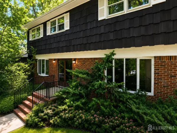 -25 Dunston Drive, East Brunswick, NJ 08816