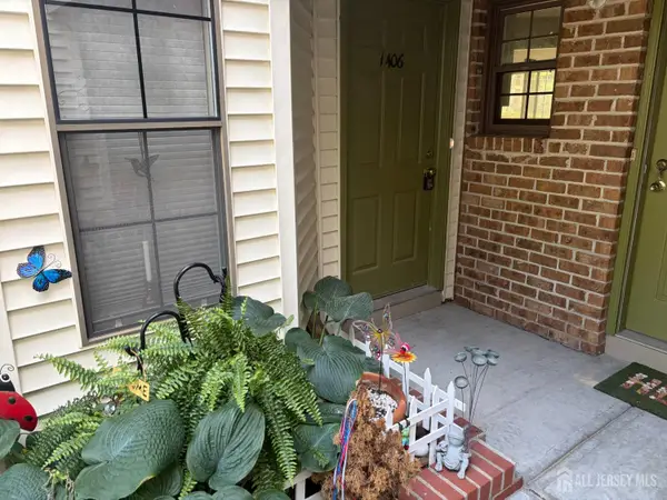 -1406 Pebble Place, Sayreville, NJ 08859
