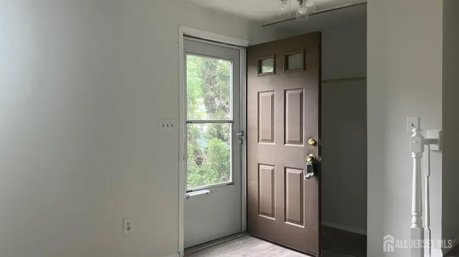 -27 Beechwood Court, Heathcote, NJ 08852 - #3
