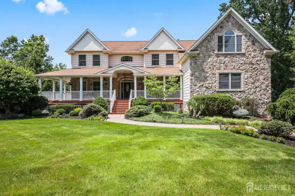 -304 Dey Grove Road, Monroe, NJ 08831