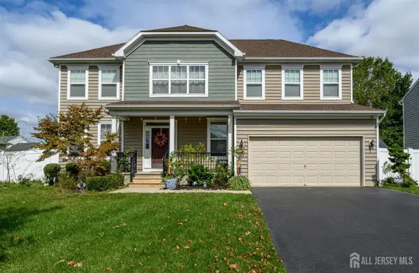 -7 Pasteur Court, East Windsor, NJ 08520