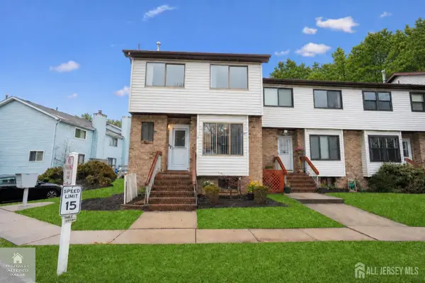 -9 Wood Acres Drive, North Brunswick, NJ 08902