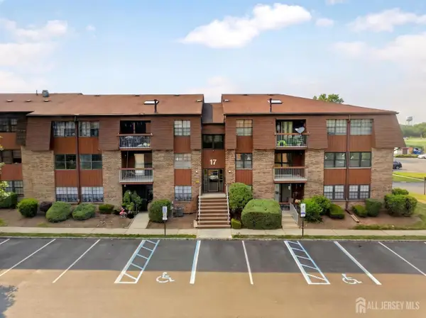 -204 C Sierra Court #2043, Woodbridge Proper, NJ 07095