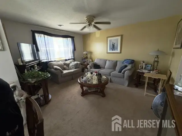 -21 Florence Tollgate Place, Florence, NJ 08518 - #3