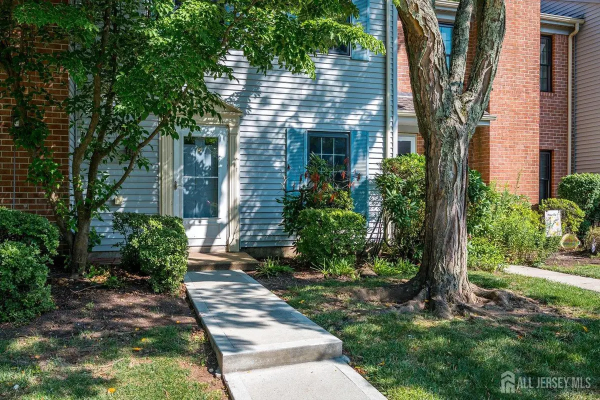-5 Pear Tree Lane, Franklin Park, NJ 08823 - #1