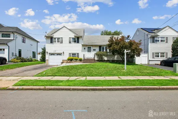 -35 Heathcote Avenue, Edison, NJ 08817