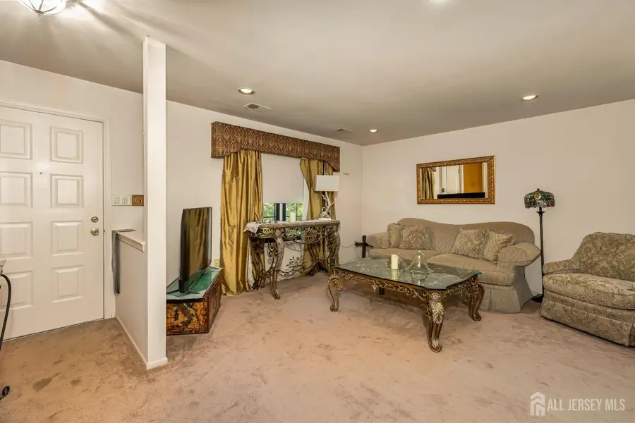 -51 Aspen Drive, North Brunswick, NJ 08902 - #3