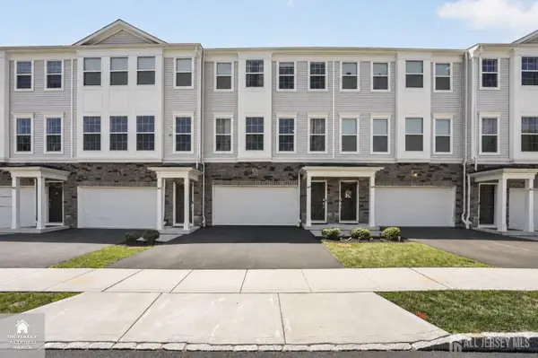 -1607 Swales Court, Monroe, NJ 08831