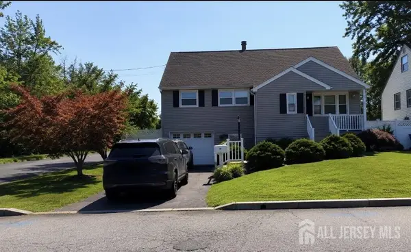 -1 Maryknoll Road, Menlo Park Terrace, NJ 08840