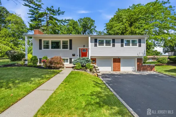 -25 Merker Drive, Edison, NJ 08837