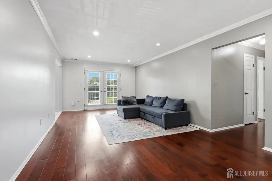 -209 Newport Court, Fords, NJ 08863 - #3