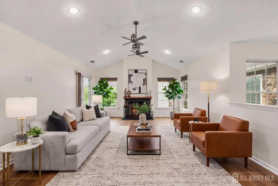 -127 Chariot Court, Piscataway, NJ 08854 - #3