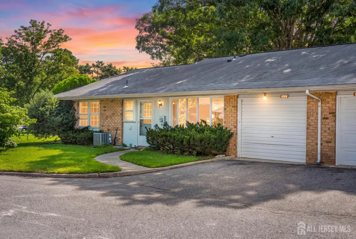 -106 Buckingham Drive #B, Manchester, NJ 08759 - #1