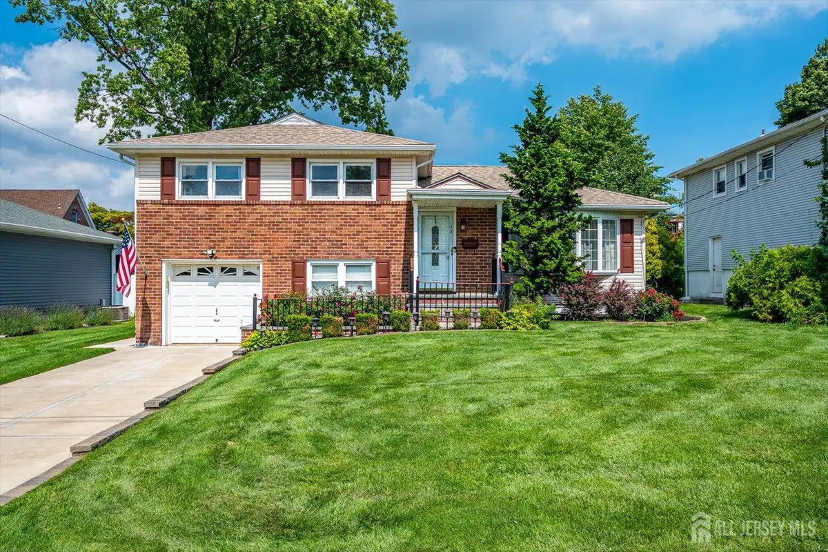 -12 Dixon Drive, Woodbridge, NJ 07095 - #1