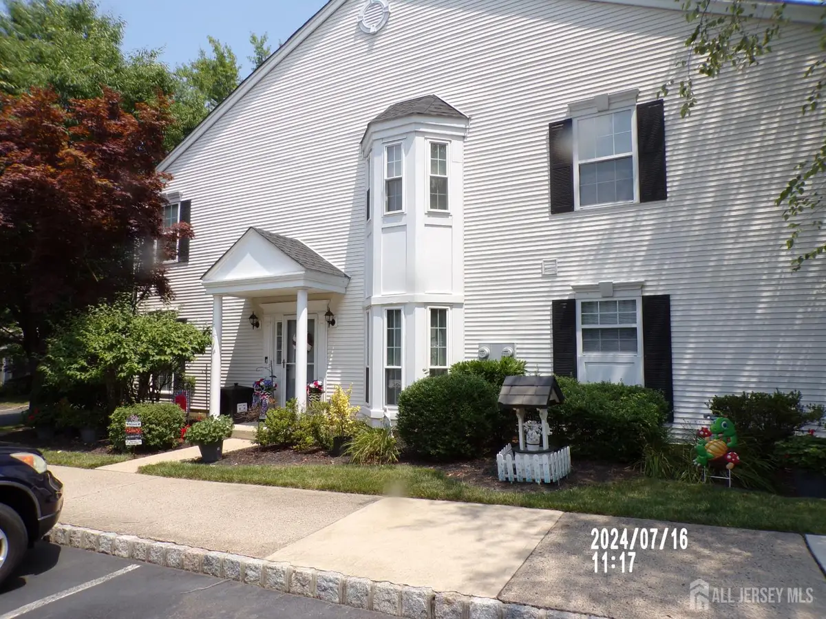 -401 Harvest Lane, Monmouth Junction, NJ 08852 - #1