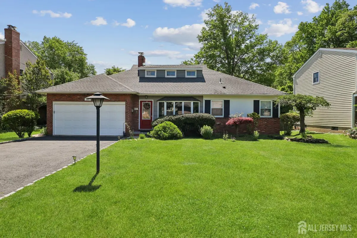 -207 Stoughton Avenue, Cranford, NJ 07016 - #1