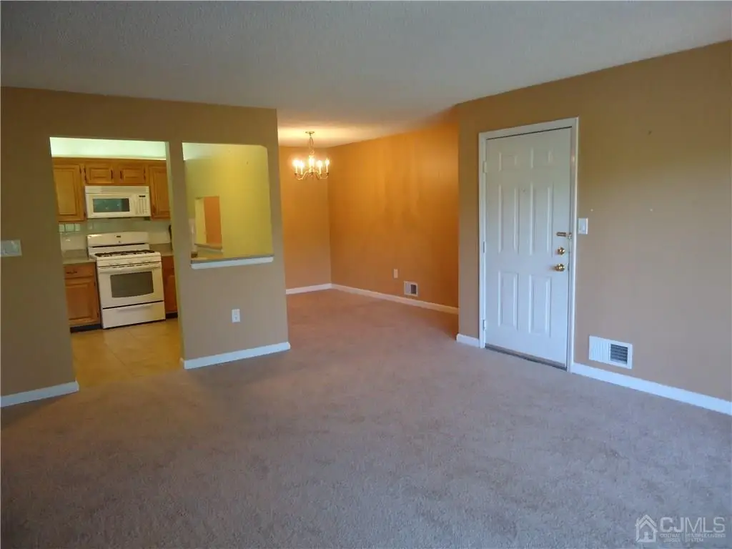 -313 Wimbeldon Court, North Brunswick, NJ 08902 - #1