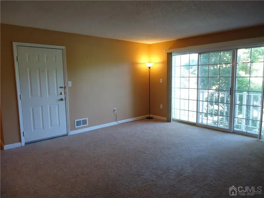 -313 Wimbeldon Court, North Brunswick, NJ 08902 - #2