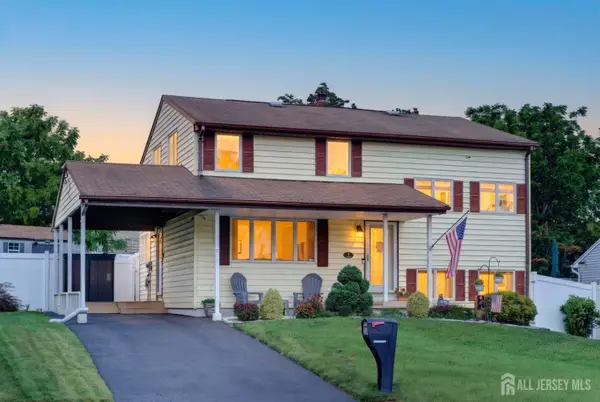 -5 Jupiter Court, South Amboy, NJ 08879