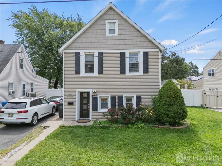 -199 Grove Avenue, Woodbridge, NJ 07095 - #2