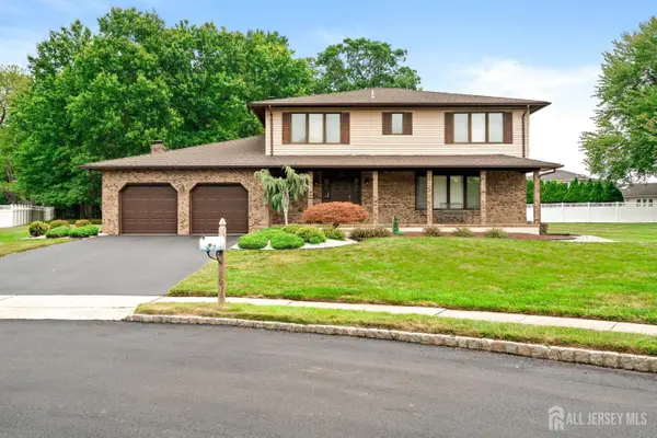 -15 Adams Court, Hamilton, NJ 08690