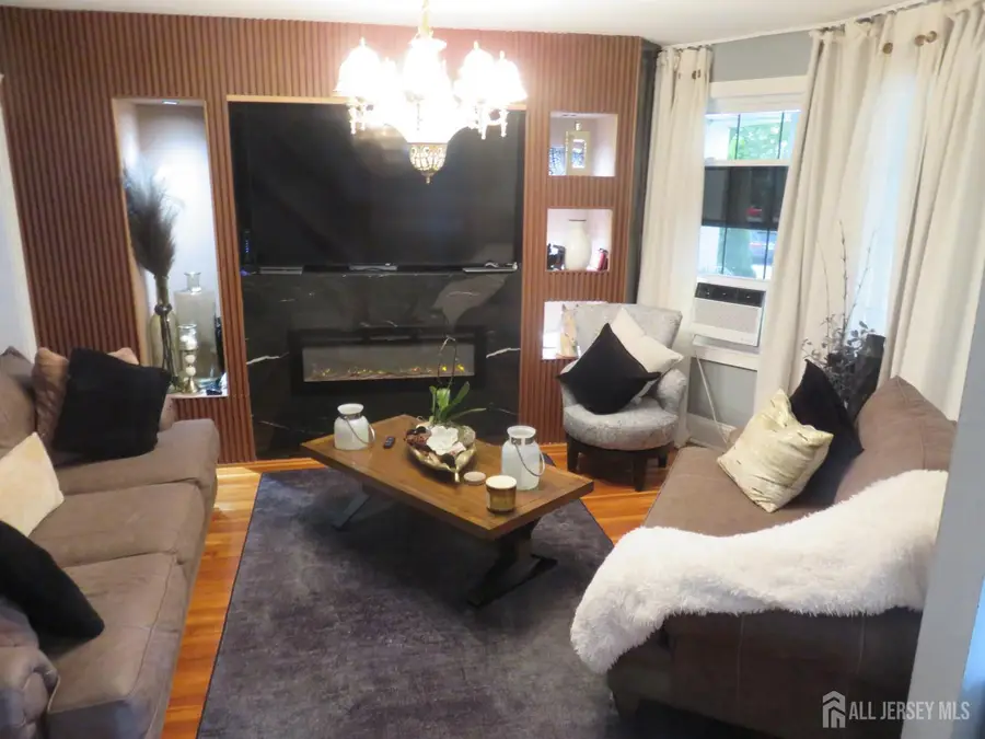 -561 Neville Street, Perth Amboy, NJ 08861 - #2