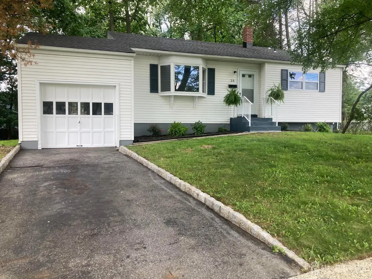 -23 Nancy Circle, Edison, NJ 08817 - #1