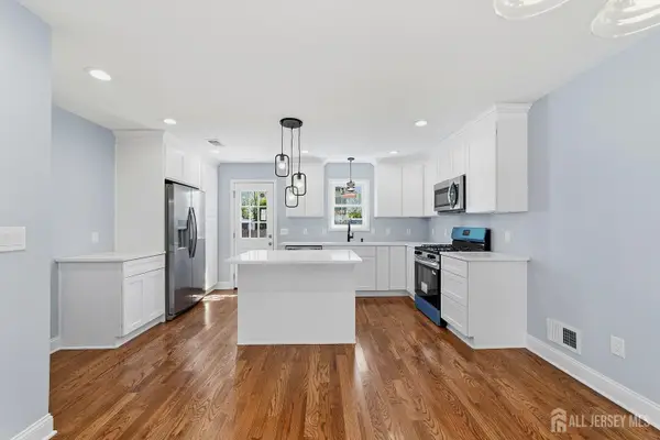 -270 Alpine Way, Old Bridge, NJ 08879