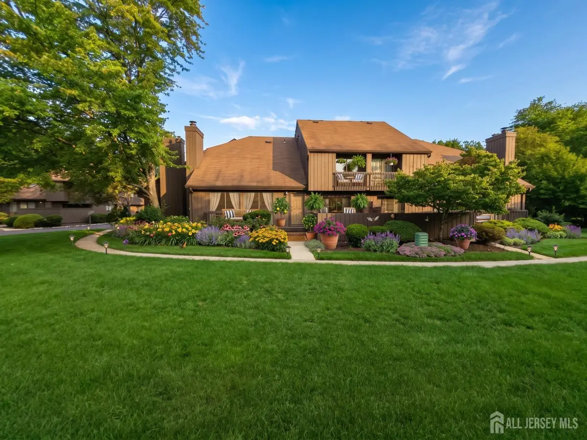 -260 Westgate Drive, Edison, NJ 08820 - #1