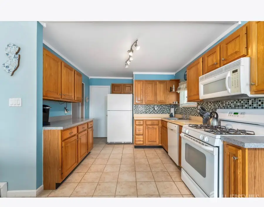 -35 Mirror Lake Drive, Mystic Island, NJ 08087 - #3