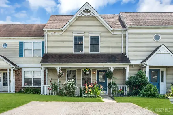 -5 Anderson Court, East Brunswick, NJ 08816