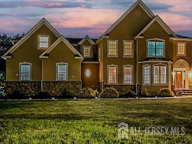 -2 Brenner Court, Franklin Center, NJ 08873 - #2