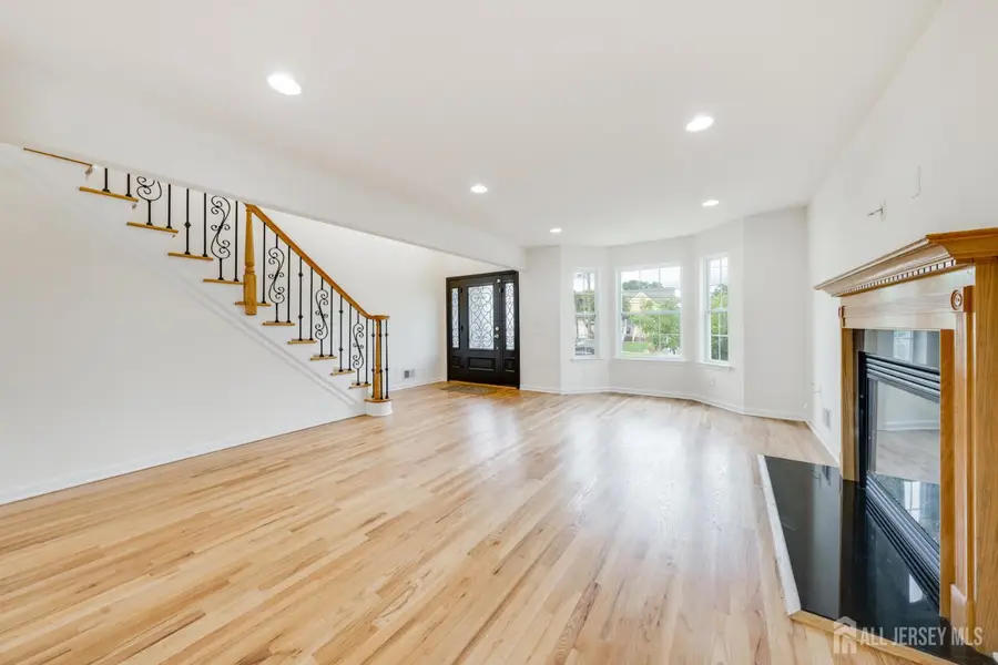 -519 Fairview Avenue, Middlesex, NJ 08846 - #2